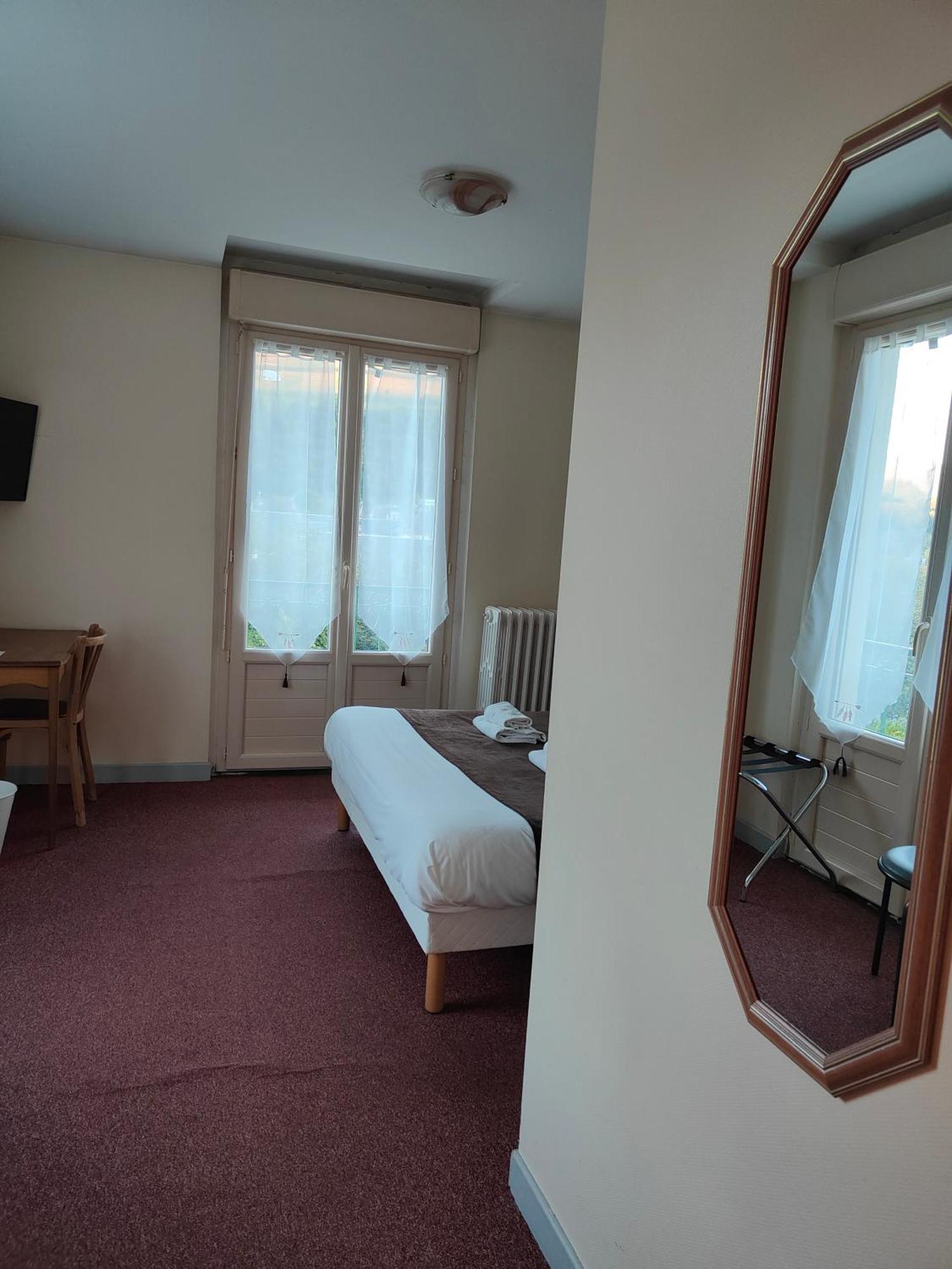 Hotel Au Val Dore La Bourboule Eksteriør bilde