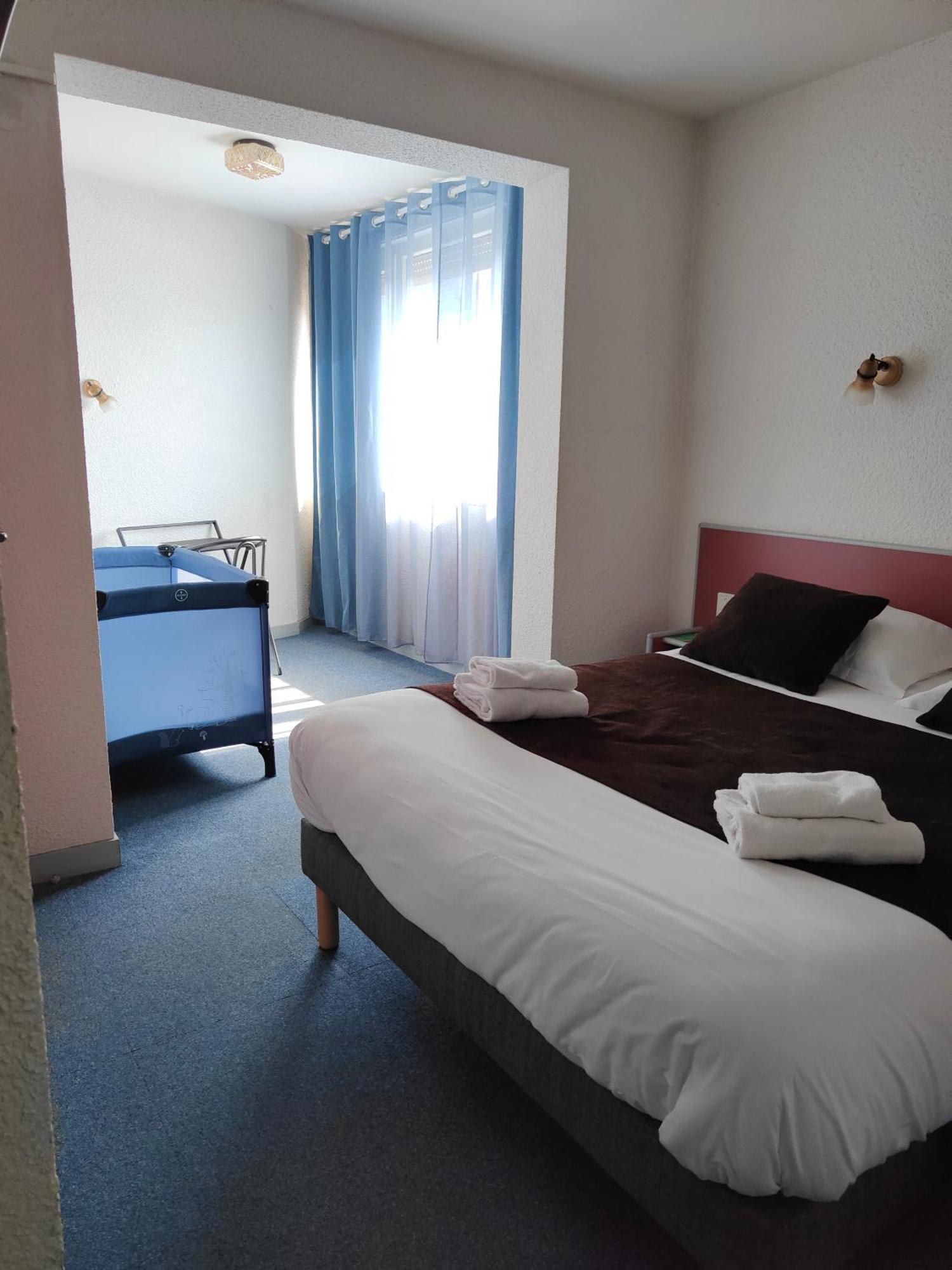Hotel Au Val Dore La Bourboule Eksteriør bilde